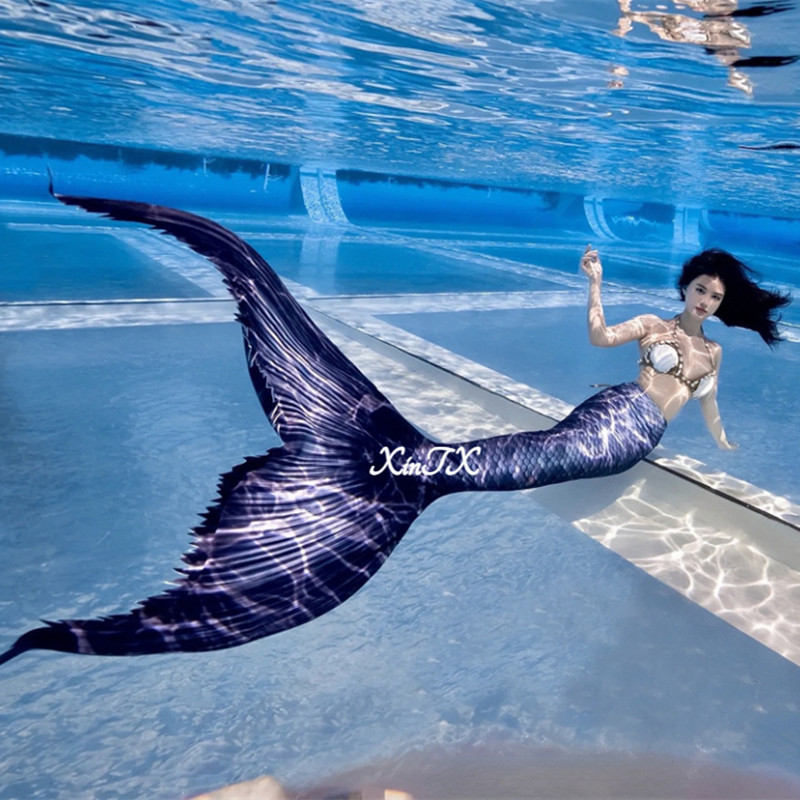 Aquarium & Marine Museum Kota Kinabalu - Volwassen zeemeerminstaart zwempak zwemmende zeemeerminoren cosplay