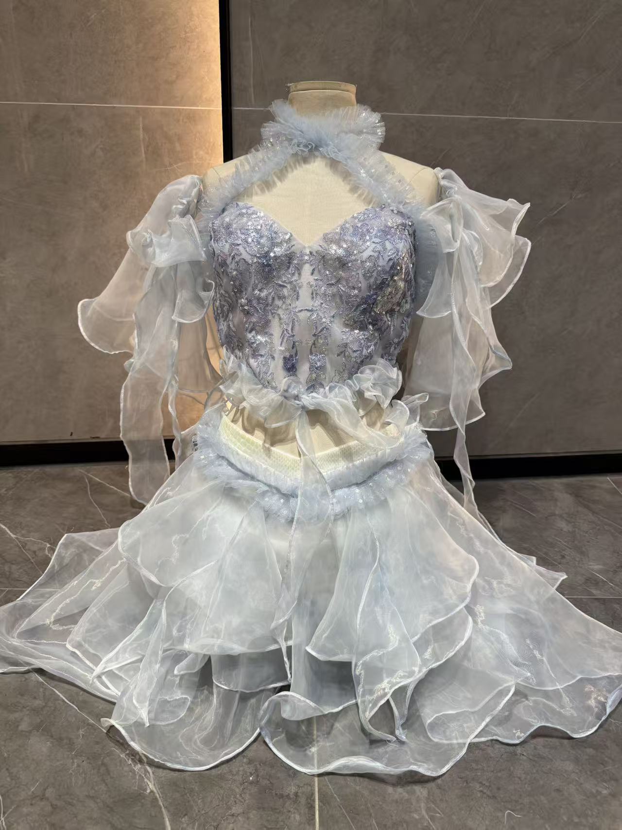 Anime cosplay schietkostuum ze - Aquarium & Marine Museum Kota Kinabalu recensie en prijs